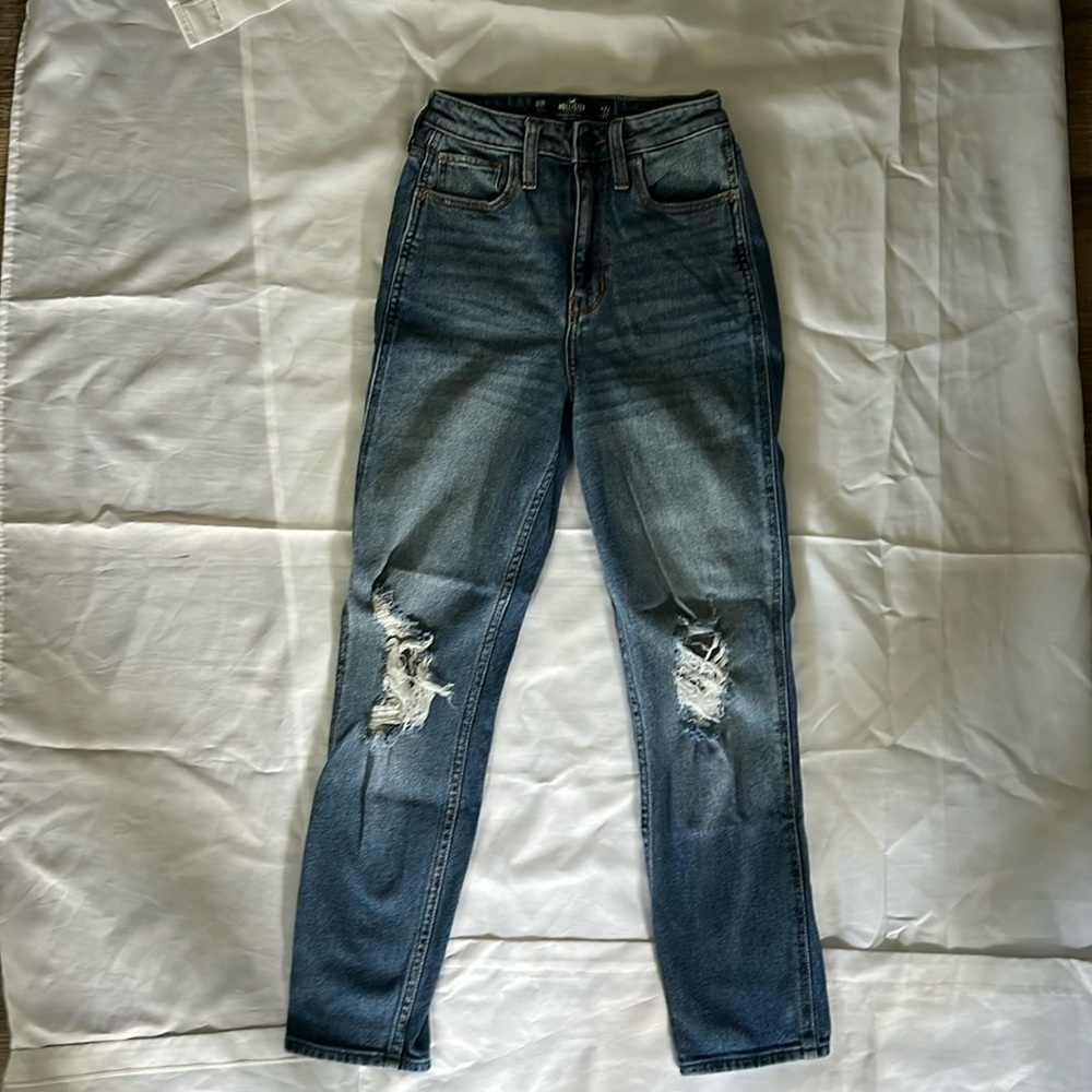 Hollister High Rise Mom Jeans